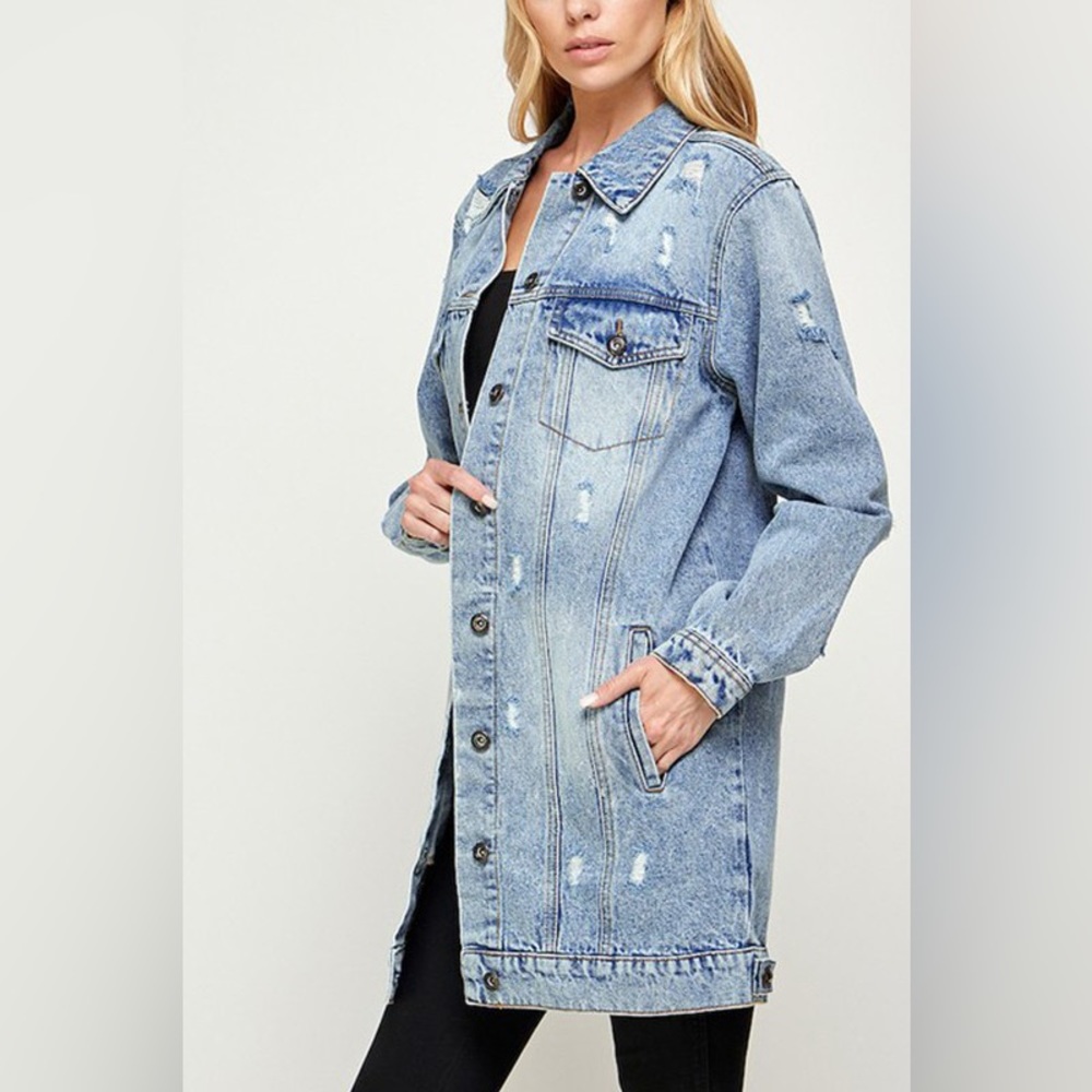 Women’s Denim Long Jacket in Medium Wash
